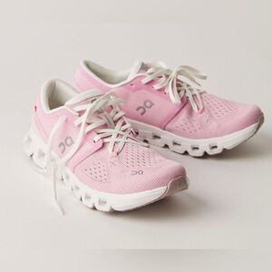 New On Cloud X 4 Sneakers - Size 7.5M